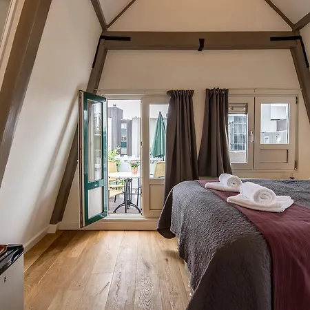 Hot Spot, Fascinating Bed & Breakfast 3*